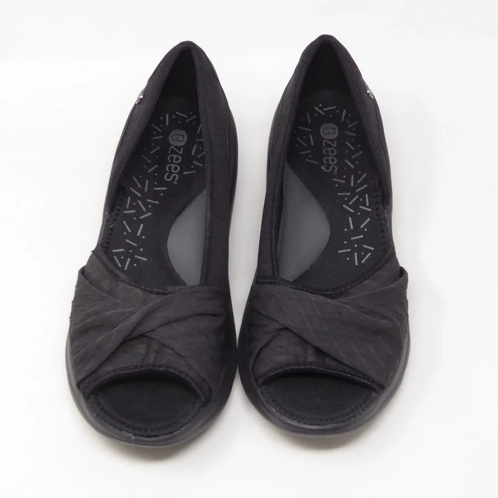 Bzees Womens Remix Sandals Black Fabric Open Toe Wedge 9W